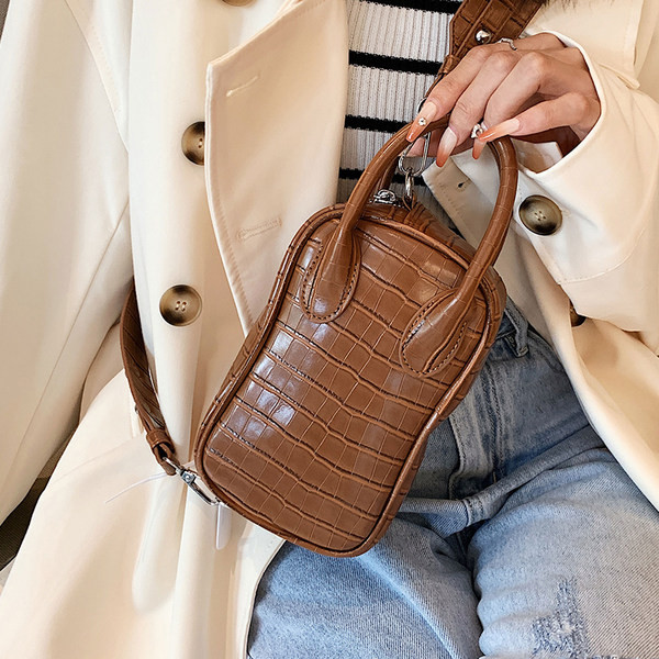 Γυναικεία μοντέρνα μίνι δερμάτινη τσάντα ώμου