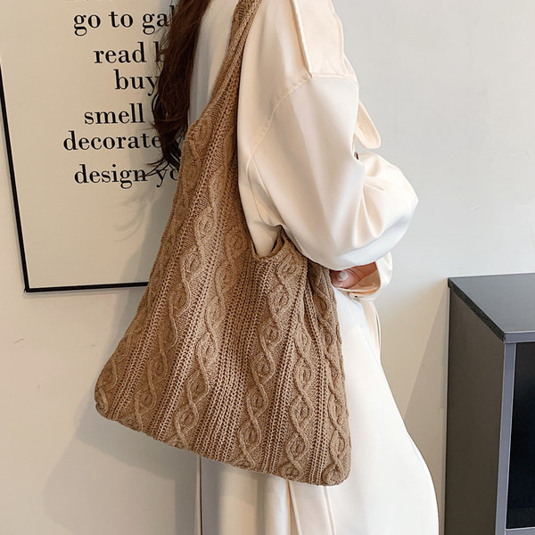 Koti tüüpi õhuke kootud käekott