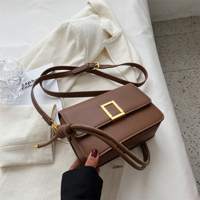 Įvairių spalvų paprastas mažas krepšys per petį