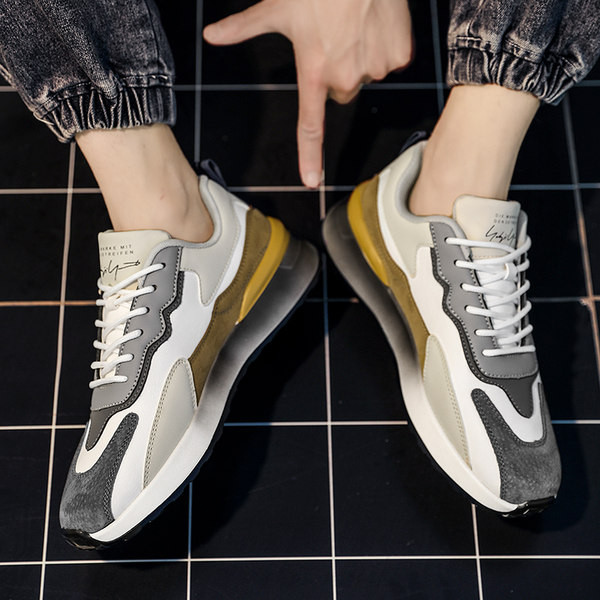 Нови ежедневни мъжки кецове 