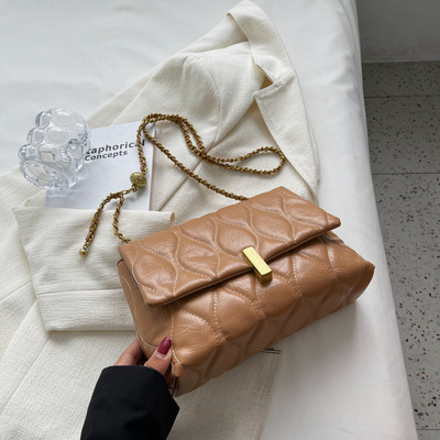 Casual četvrtasta torba od eko kože s metalnim lancem