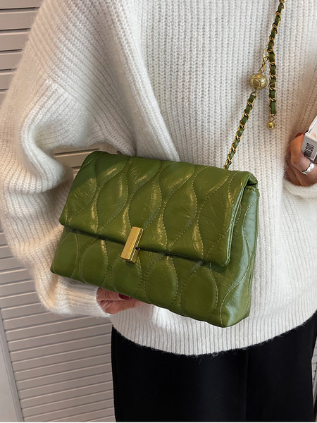 Casual četvrtasta torba od eko kože s metalnim lancem