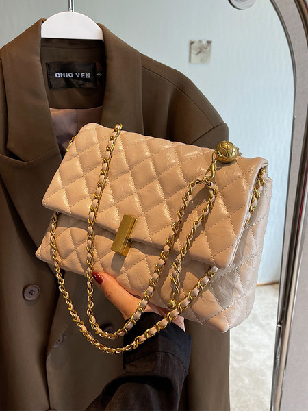 Casual četvrtasta torba od eko kože s metalnim lancem