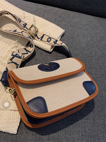 Mažas moteriškas pečių krepšys