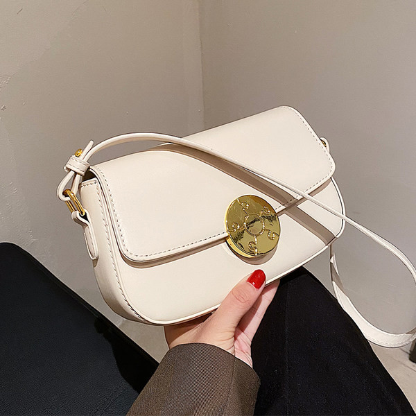 Naujos moteriškos rankinės – mažos kvadratinės