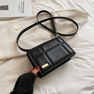 Įvairių spalvų nedidelis laisvalaikio krepšys