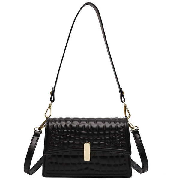 Rankinė su metaline pečių juostele