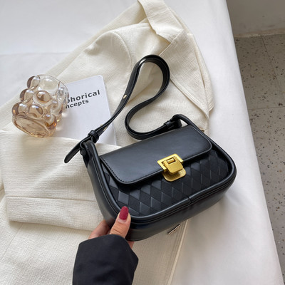 Univerzális kézitáska különböző színekben