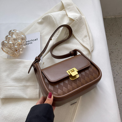 Univerzális kézitáska különböző színekben