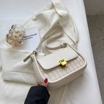 Univerzális kézitáska különböző színekben