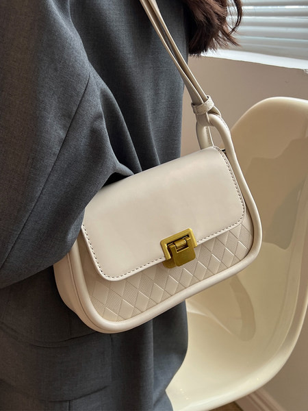 Univerzális kézitáska különböző színekben