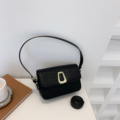 Moteriška šiuolaikiška dygsniuotos eko odos rankinė