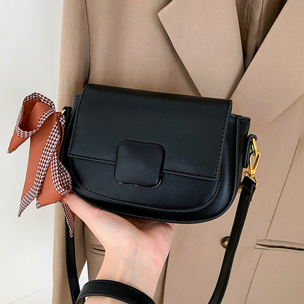 Naiste kotid - väike universaalne õlakott