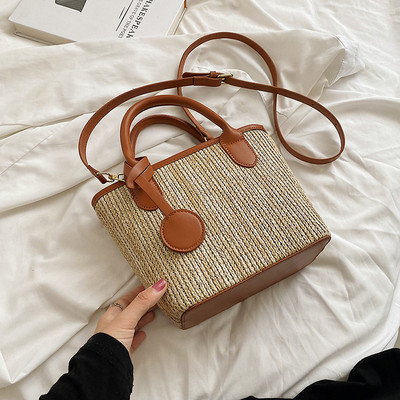Γυναικεία ψάθινη τσάντα με δερμάτινα στοιχεία