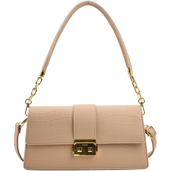 Modern kézitáska fém csattal