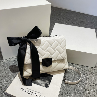 Új modell női bőr táska fém csattal