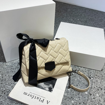 Új modell női bőr táska fém csattal