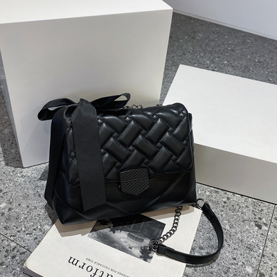 Új modell női bőr táska fém csattal