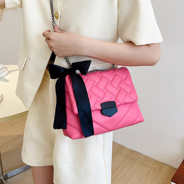 Új modell női bőr táska fém csattal