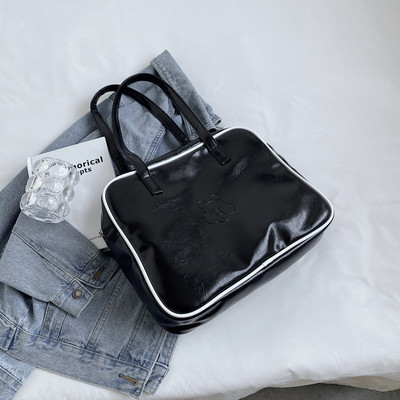 Naujo modelio rankinė iš eko odos su rankenomis ant pečių