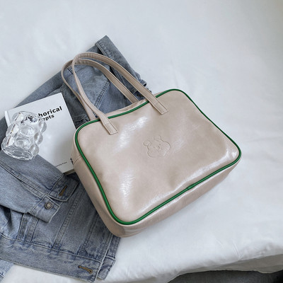 Naujo modelio rankinė iš eko odos su rankenomis ant pečių