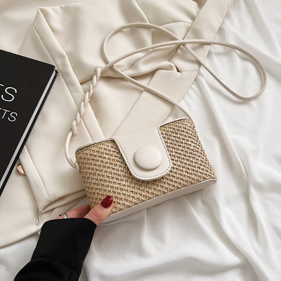 Naiste kootud õlakott