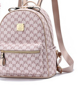 Νέο μοντέλο δερμάτινο σακίδιο πλάτης με μεταλλικό στοιχείο και τρισδιάστατη διακόσμηση