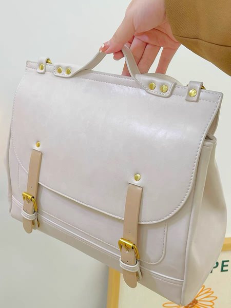 Moteriška kuprinė su diržu ir vienu skyriumi