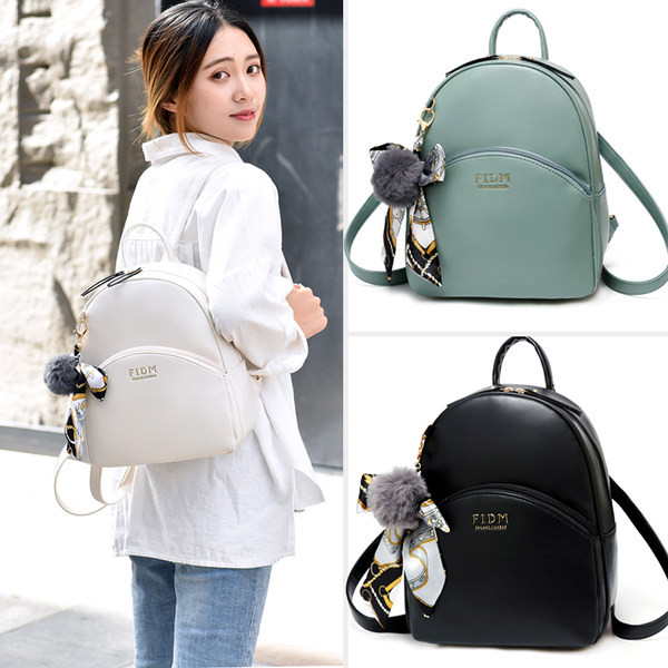 Šiuolaikinė moteriška odinė kuprinė su aksesuarais