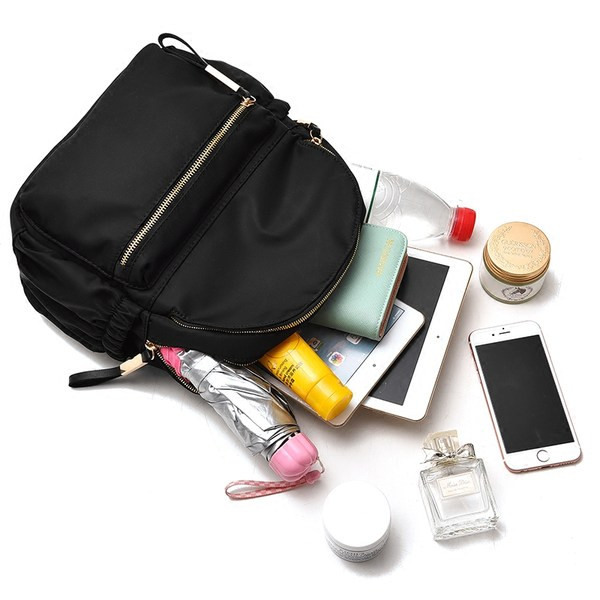 Moteriškos kuprinės – didelės, atsparios vandeniui