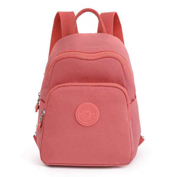 Tekstilinė moteriška kuprinė su keliais skyreliais