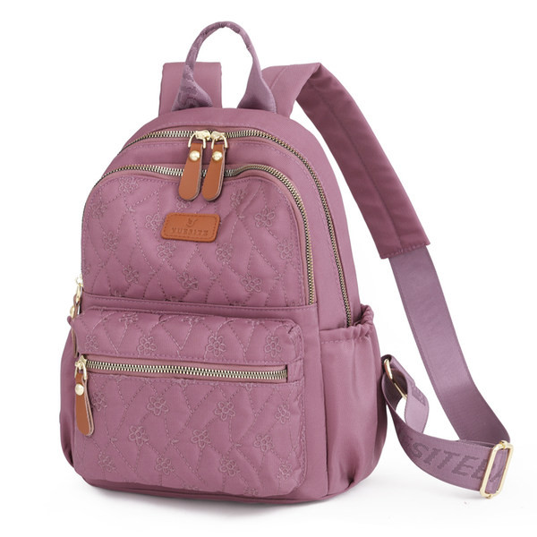 Ежедневна дамска раница в различни цветове 