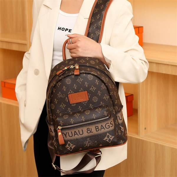 Νέο μοντέλο γυναικείο σακίδιο πλάτης με έμβλημα - τρία χρώματα