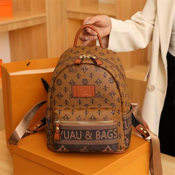 Νέο μοντέλο γυναικείο σακίδιο πλάτης με έμβλημα - τρία χρώματα