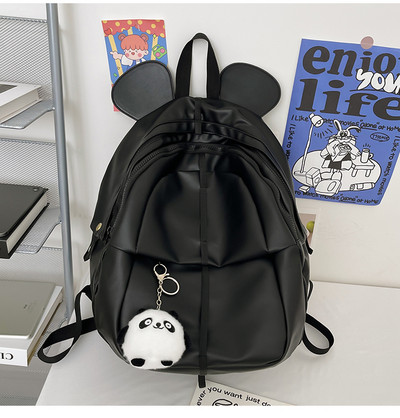 Švarus moteriškos kuprinės modelis su raktų laikikliu