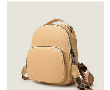 Γυναικείο σακίδιο πλάτης καθαρού σχεδιασμού από τεχνητό δέρμα με μπροστινή τσέπη και κλείσιμο με φερμουάρ