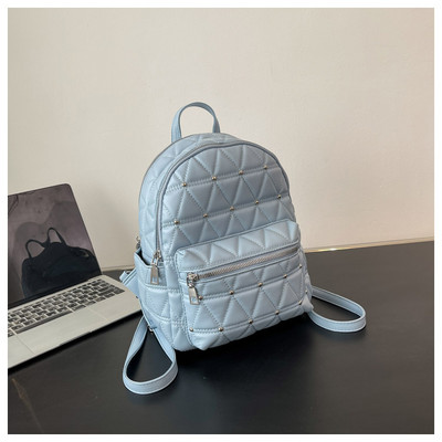 Női hátizsák - kicsi, zsebbel