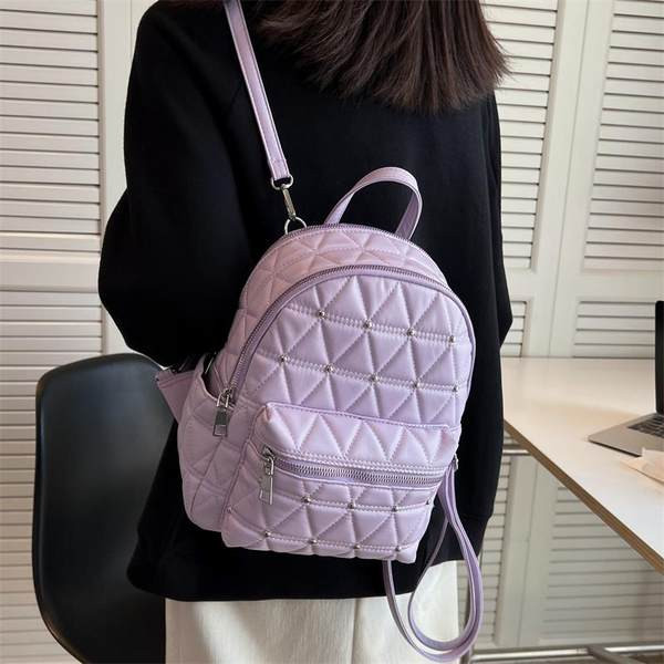 Női hátizsák - kicsi, zsebbel