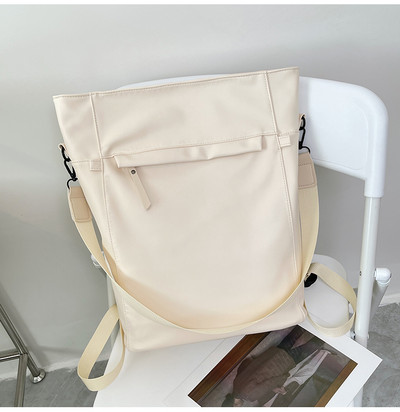 Moteriška kuprinė – didelės talpos