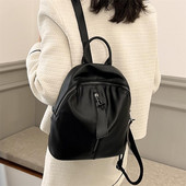 Įvairių spalvų laisvalaikio kuprinė su užtrauktuku