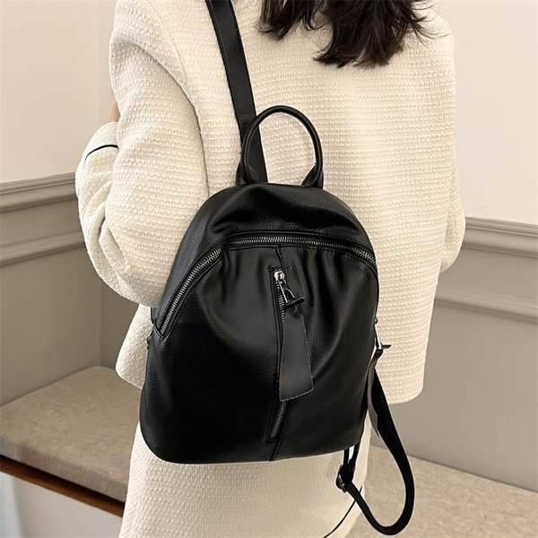 Įvairių spalvų laisvalaikio kuprinė su užtrauktuku