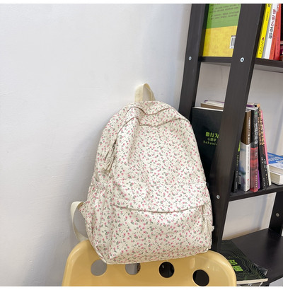 Naiste seljakott – lilleline