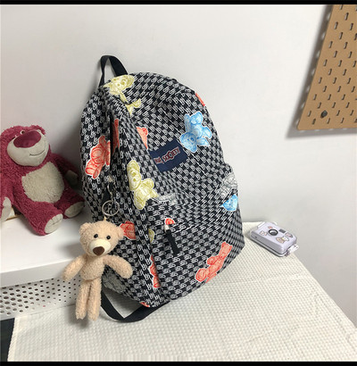 Γυναικείο σακίδιο πλάτης με μπρελόκ αρκουδάκι