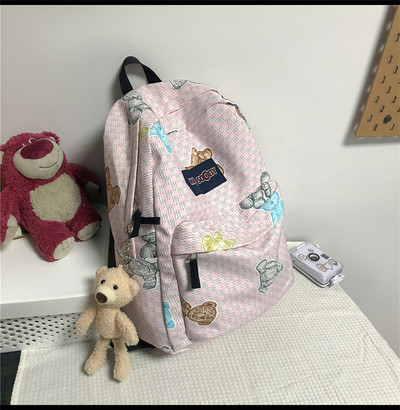 Γυναικείο σακίδιο πλάτης με μπρελόκ αρκουδάκι