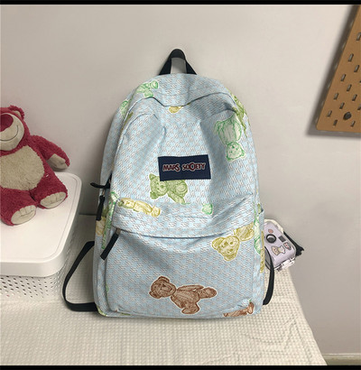 Γυναικείο σακίδιο πλάτης με μπρελόκ αρκουδάκι