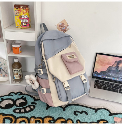 Laisvalaikio rankinė su raktų pakabuku - kelių spalvų