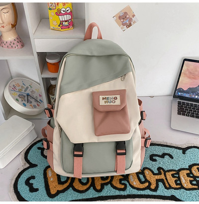 Laisvalaikio rankinė su raktų pakabuku - kelių spalvų