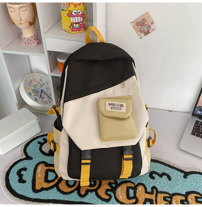 Laisvalaikio rankinė su raktų pakabuku - kelių spalvų