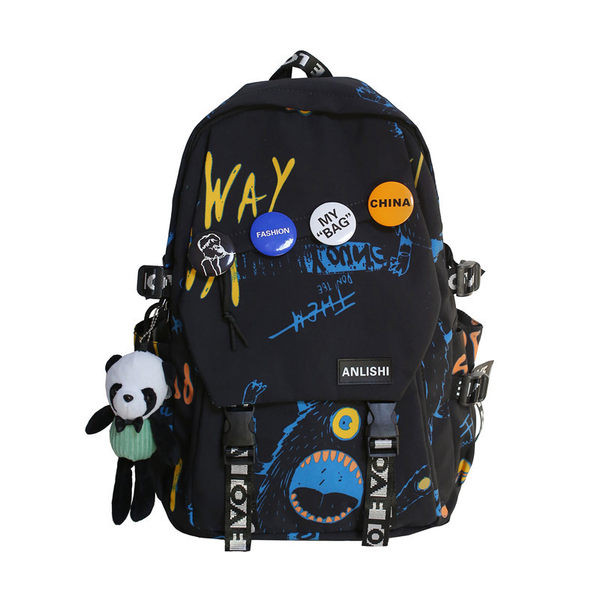 Alkalmi női hátizsák 3D elemmel és kulcstartóval