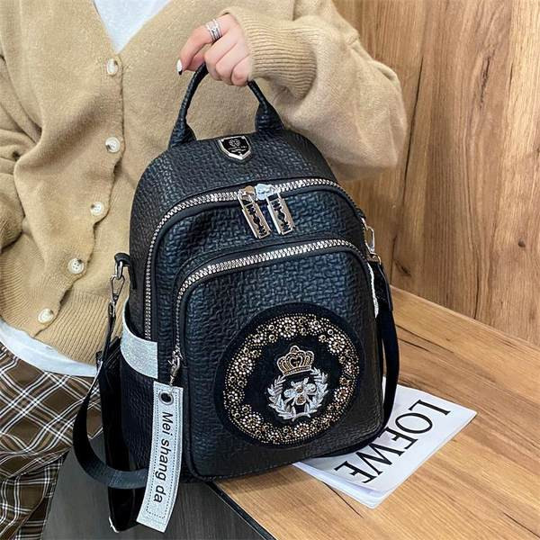 Moteriška eko odos kuprinė su raktų pakabuku ir siuvinėjimu